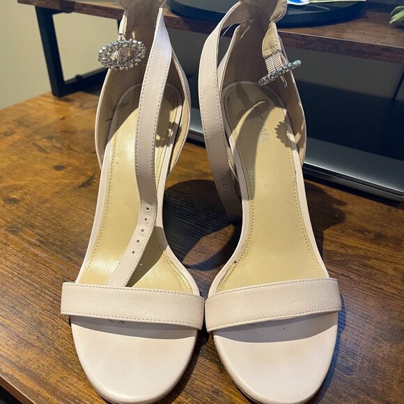 Michael Kors Viola Sandal - Picture 1 of 7